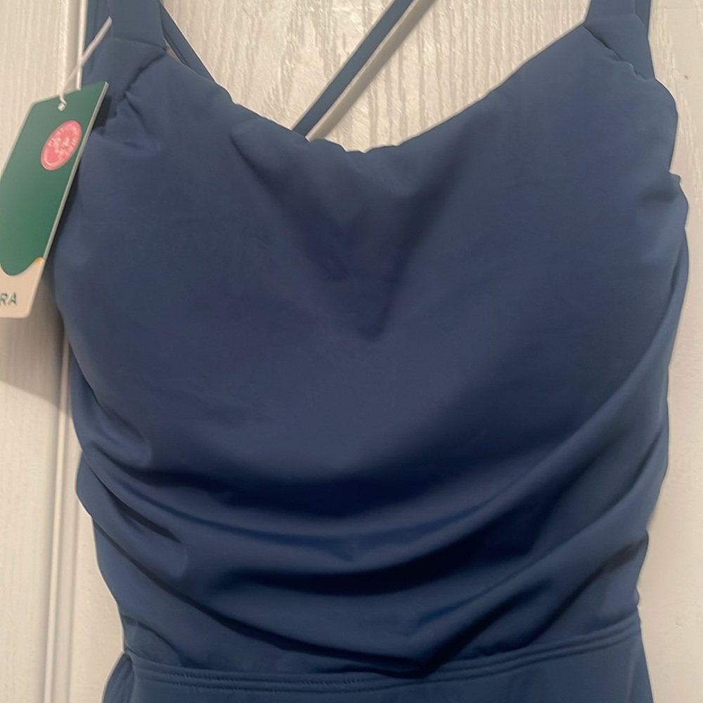 Dress - Picture 2 of 4